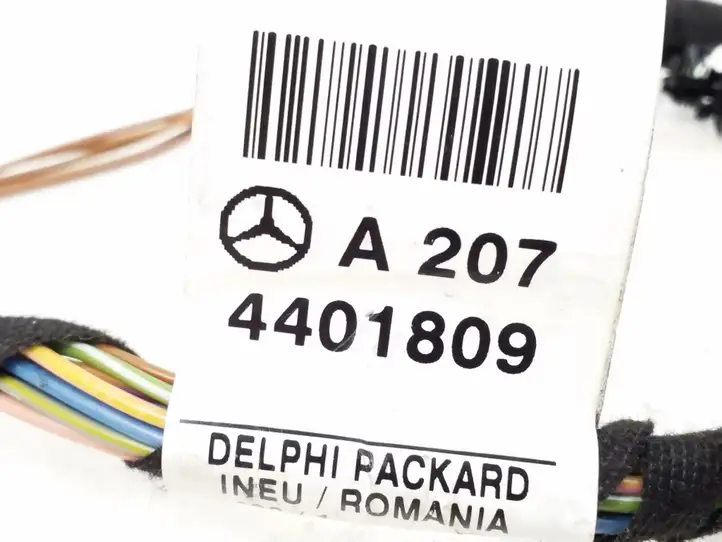 Mercedes-Benz E C207 W207 (2009 - 2017) A2074401809 Прочая электропроводка — фото 2