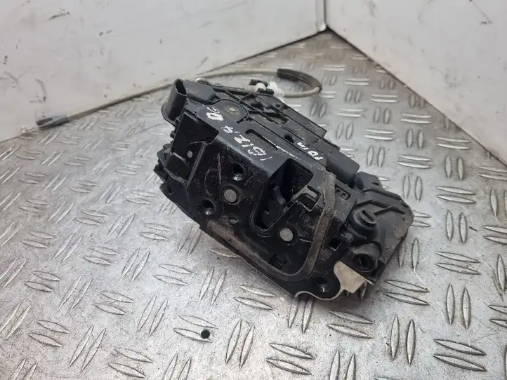 Seat Ibiza IV (6J,6P) (2008 - 2017) 6J0839016C Замок задней двери — фото 2