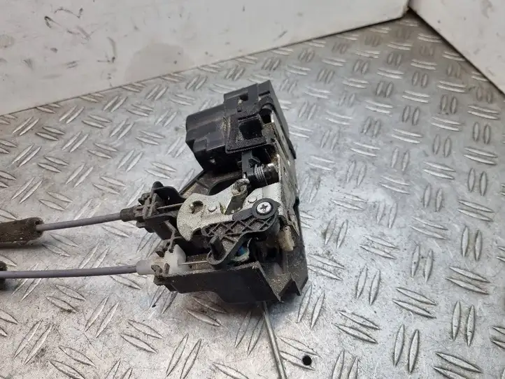 Chevrolet Epica (2006 - 2009)  A046818 Замок задней двери