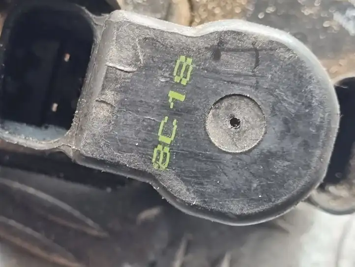 Chevrolet Epica (2006 - 2009)  A046818 Замок задней двери