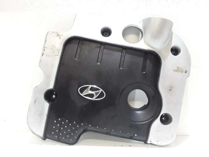 2924027800 Hyundai Santa Fe Variklio dangtis (apdaila)