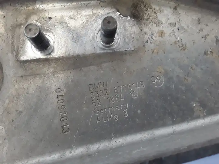 BMW 5 F10 F11 (2009 - 2016)  33326776149 Другая часть задней подвески