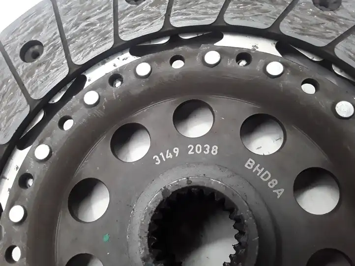 Volvo V60 (2013 - 2018)  31492038 Диск сцепления