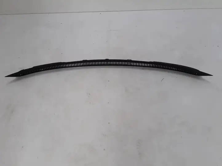 Volvo XC60 (2008 - 2013)   Накладки стеклоочистителей (жабо)