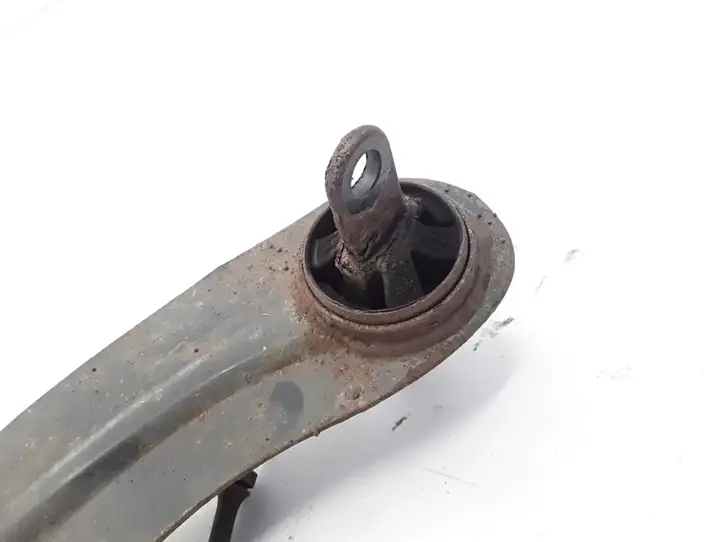 Volvo V50 (2008 - 2012)  30736776 Задний поворотный кулак