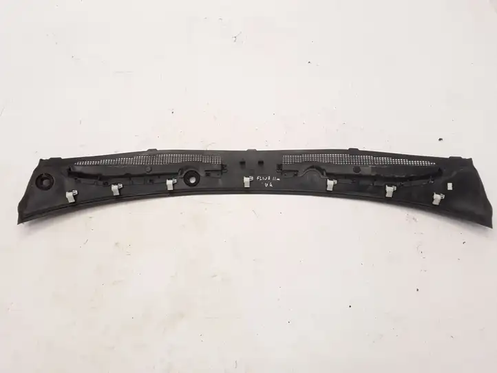 Renault Fluence (2009 - 2013) 668110020R Жабо стеклоочистителей — фото 2