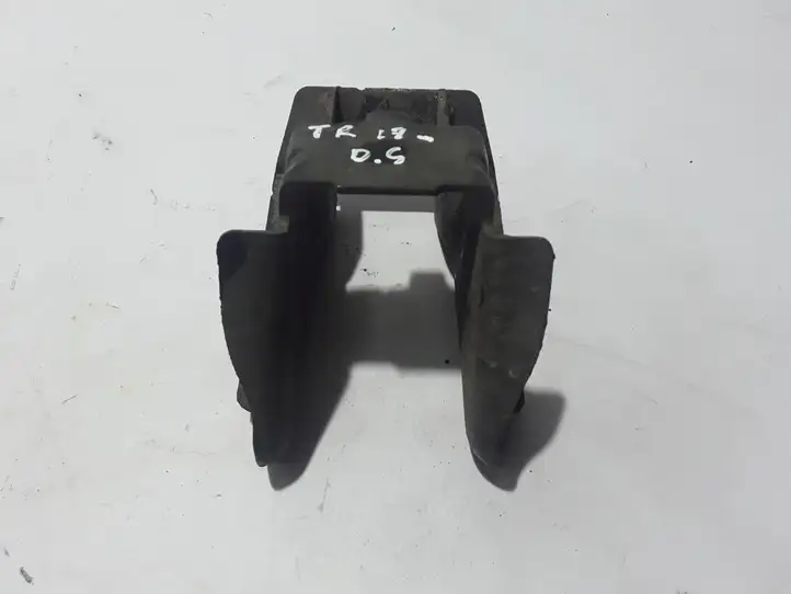 Opel Vivaro (2014 - 2018)  551A61666R Другая часть задней подвески