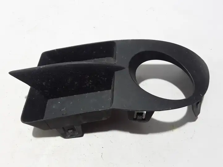 Renault Thalia (2001 - 2008)  8200445991 Декоративная решётка противотуманной фары