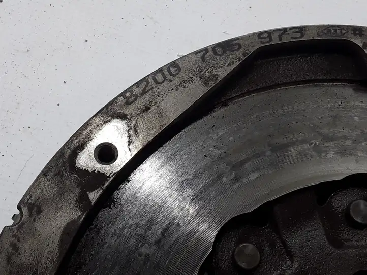 Renault Koleos I (2008 - 2016)  8200705973 Маховик (плавающий/д)