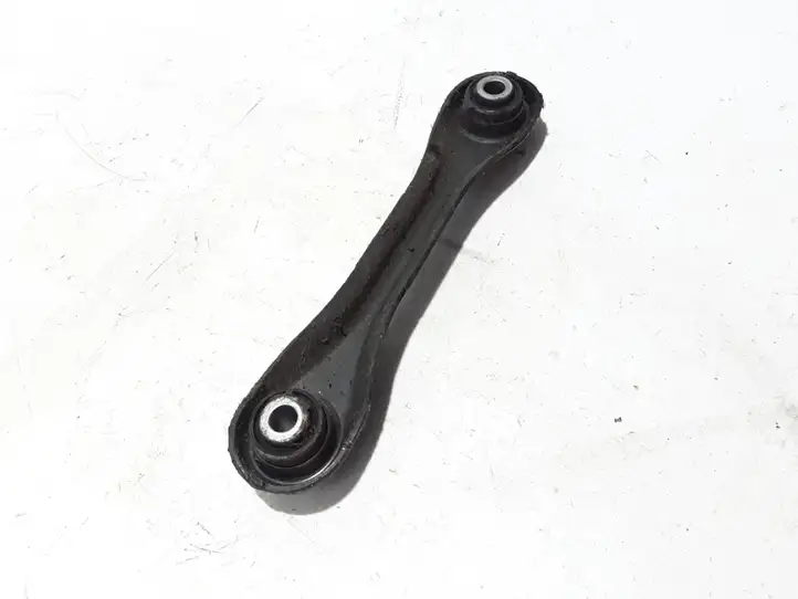 Volvo V40 (2016 - 2019)  31277675 Рычаг