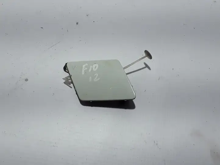 BMW 5 F10 F11 (2009 - 2016)  7200717 Крышка петли вытягивания