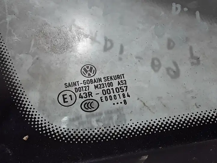 Volkswagen Caddy (2004 - 2010) 2K0845412G Треугольное стекло кузова — фото 2