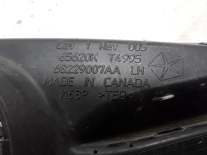 Chrysler Pacifica (2016 - ) 68229007AA Нижняя решетка переднего бампера — фото 2