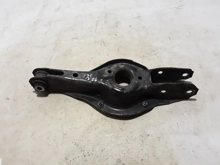 BMW 3 F30 F35 F31 (2012 - 2018)  6867540 Вилы