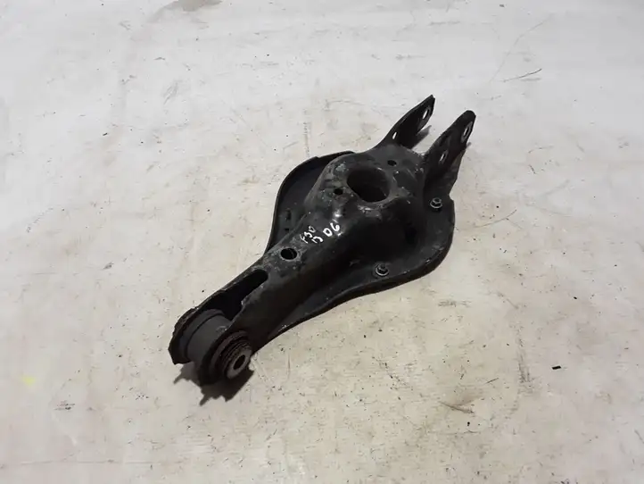 BMW 3 F30 F35 F31 (2012 - 2018)  6867540 Вилы