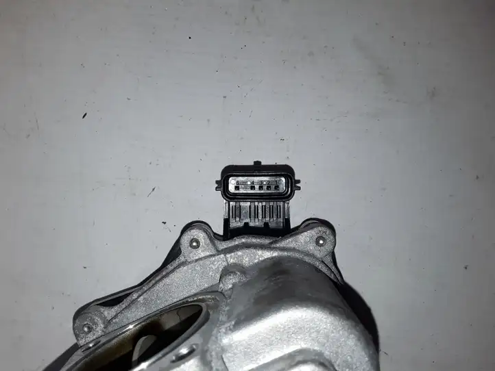 Renault Fluence (2013 - 2017)   Дроссельная заслонка