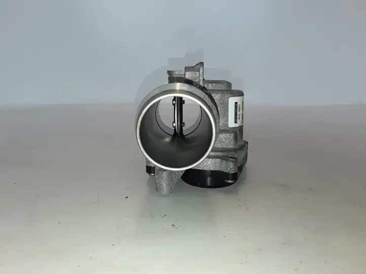 Renault Fluence (2013 - 2017)   Дроссельная заслонка