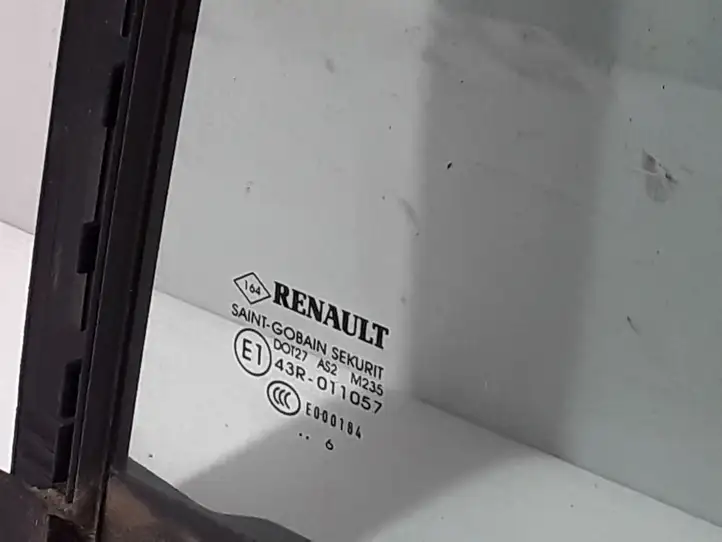 Renault Espace V (RFC) (2015 - 2019) 822212423R Форточка двери — фото 2
