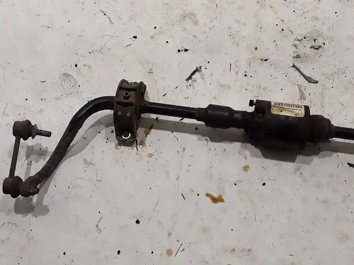 BMW 5 F10 F11 (2009 - 2016)   Тяга стабилизатора