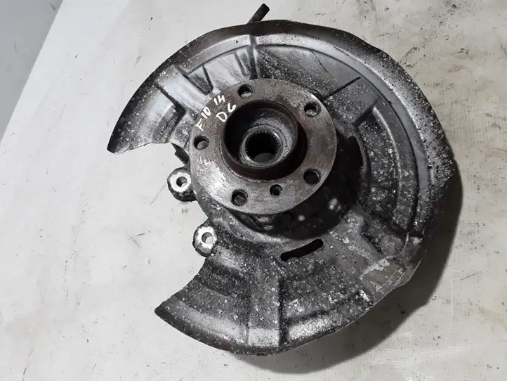 BMW 5 F10 F11 (2009 - 2016)  6793770 Ступица