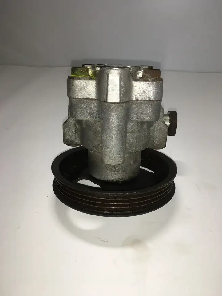Nissan Navara D40 (2004 - 2015) 3X01A Насос ГУР — фото 3