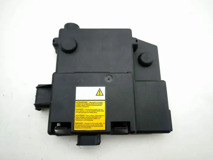 Maserati Ghibli (2013 - 2017)  A878 Предохранитель реле аккумулятора