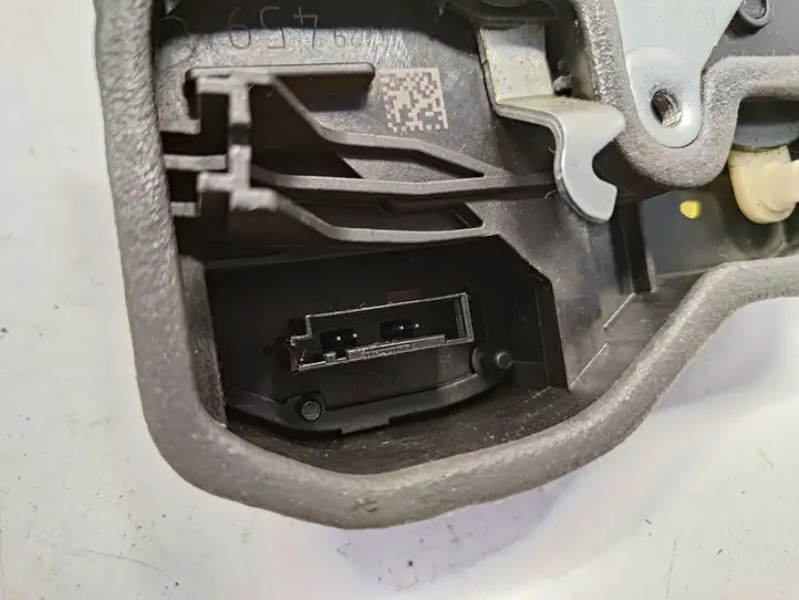 BMW 3 F30 F35 F31 (2012 - 2018) 7229459 Замок задней двери — фото 3