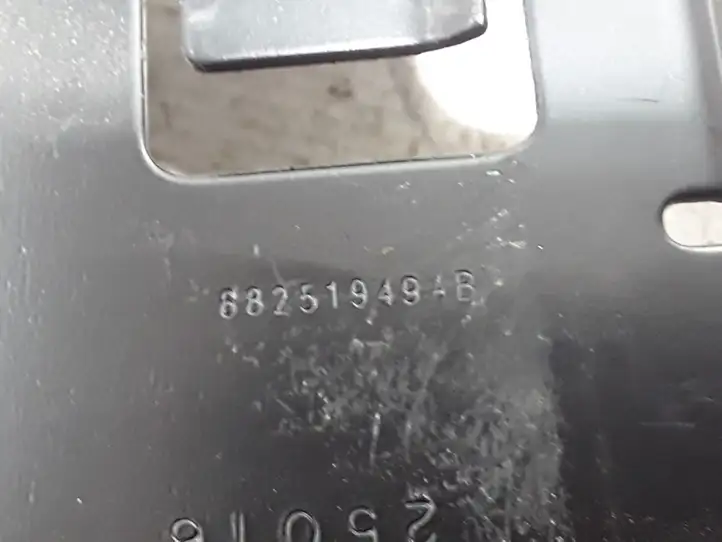 Dodge Durango (2013 - )  68251949AB Другая деталь отсека двигателя