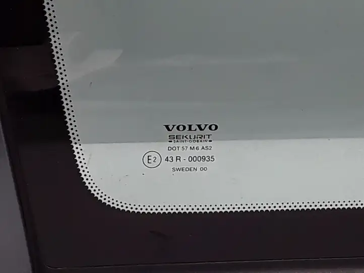 Volvo XC70 (2004 - 2007) Заднее боковое стекло — фото 3