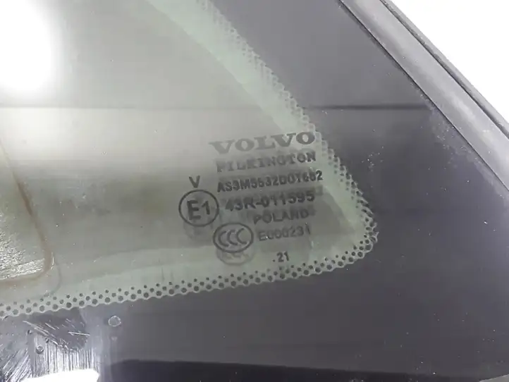Volvo XC60 (2017 - ) 32219173 Заднее боковое стекло — фото 2