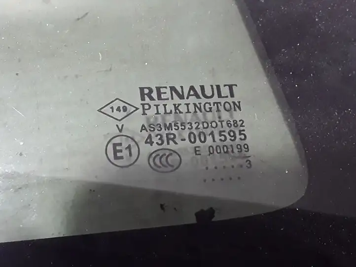 Renault Captur (2013 - 2020) 833078189R Заднее боковое стекло — фото 4