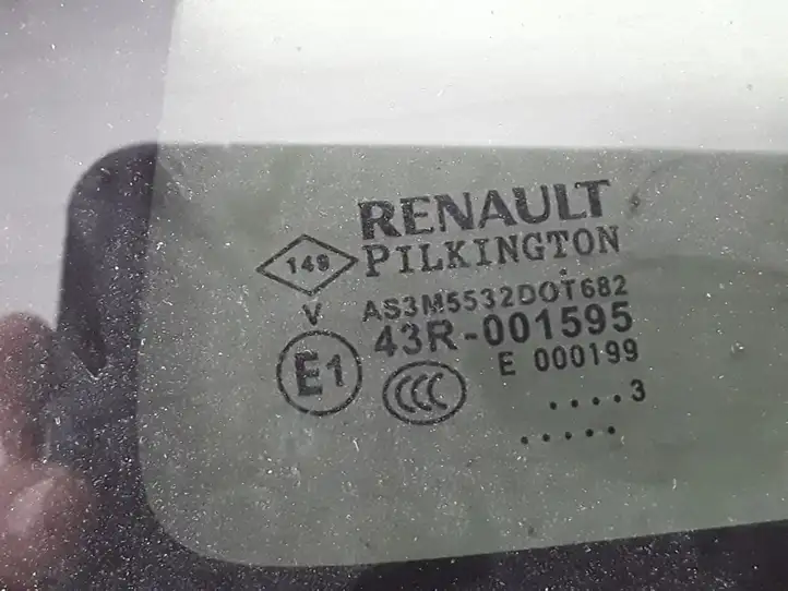 Renault Captur (2013 - 2020) 833060875R Заднее боковое стекло — фото 4