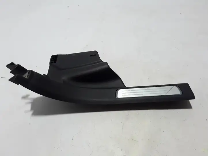 Volvo S90 (2016 - 2020)  31377619 Отделка заднего порога (внутренняя)