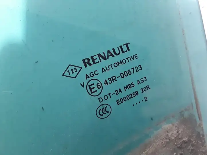 Renault Scenic III - Grand scenic III (2009 - 2016) 823010010R Стекло задней двери — фото 3