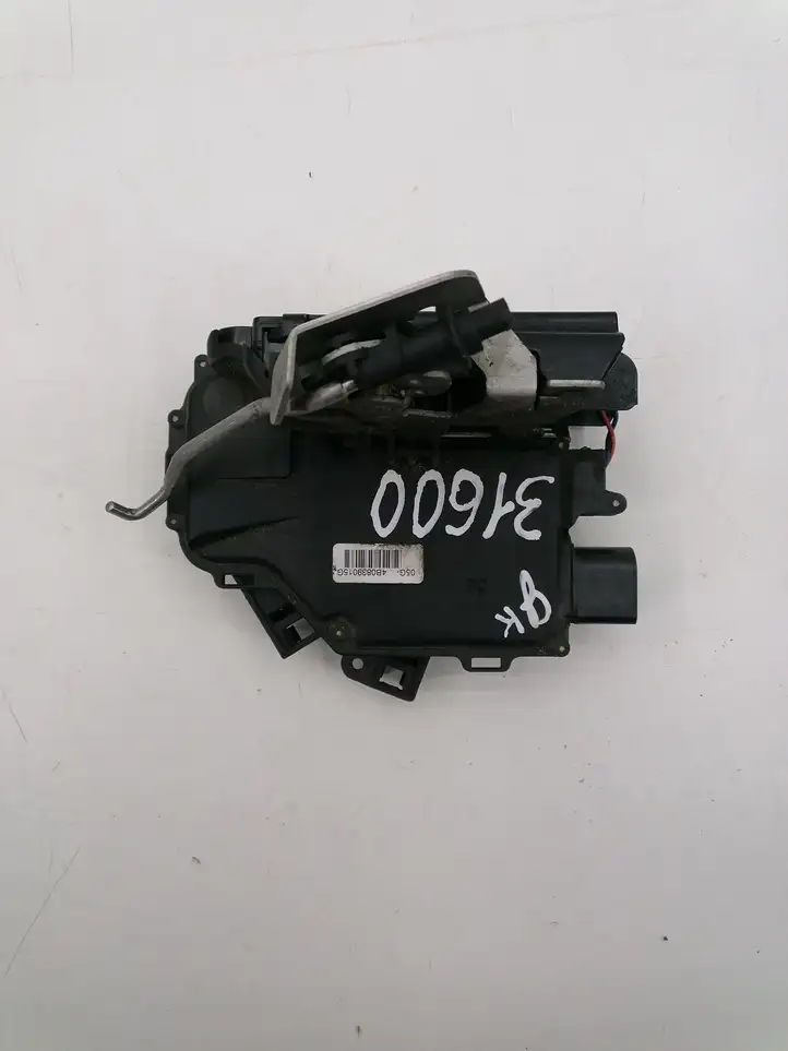 Audi A6 S6 C5 4B (2001 - 2004) 4B0839015G Замок задней двери — фото 1