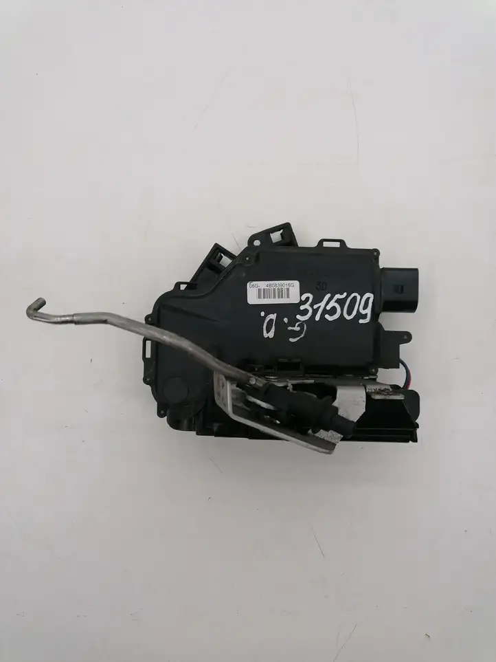Audi A6 S6 C5 4B (2001 - 2004) 4B0839016G Замок задней двери — фото 1