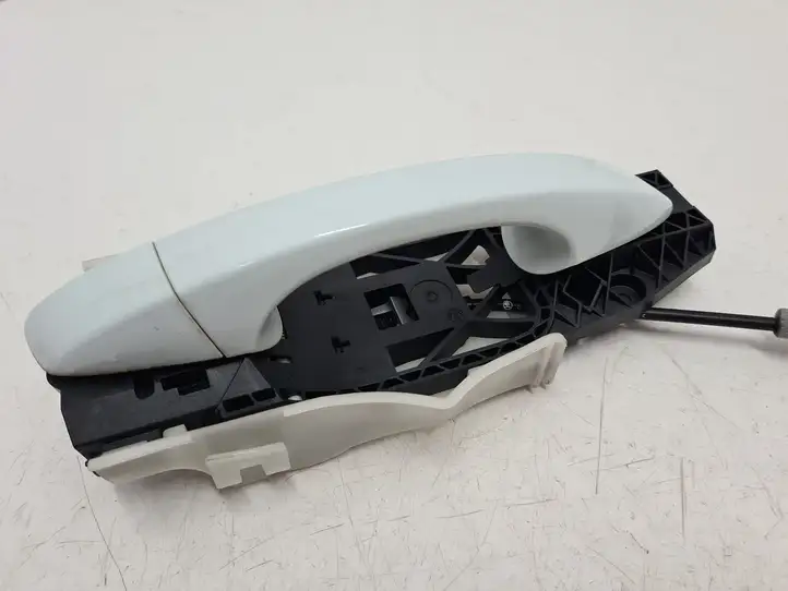 Skoda Fabia Mk3 (NJ) (2015 - 2021)  5E0837349A Наружная ручка