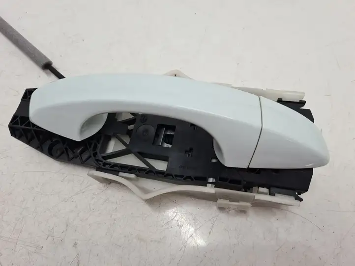 Skoda Fabia Mk3 (NJ) (2015 - 2021)  5E0837349A Наружная ручка