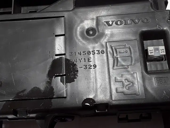 Volvo S90, V90 (2016 - 2020) 31450530 Плюсовой провод аккумулятора — фото 2