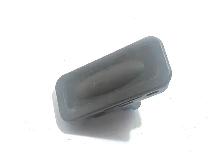 Renault Scenic III - Grand scenic III (2009 - 2016) 8200076268 Кнопка закрытия крышки багажника — фото 1