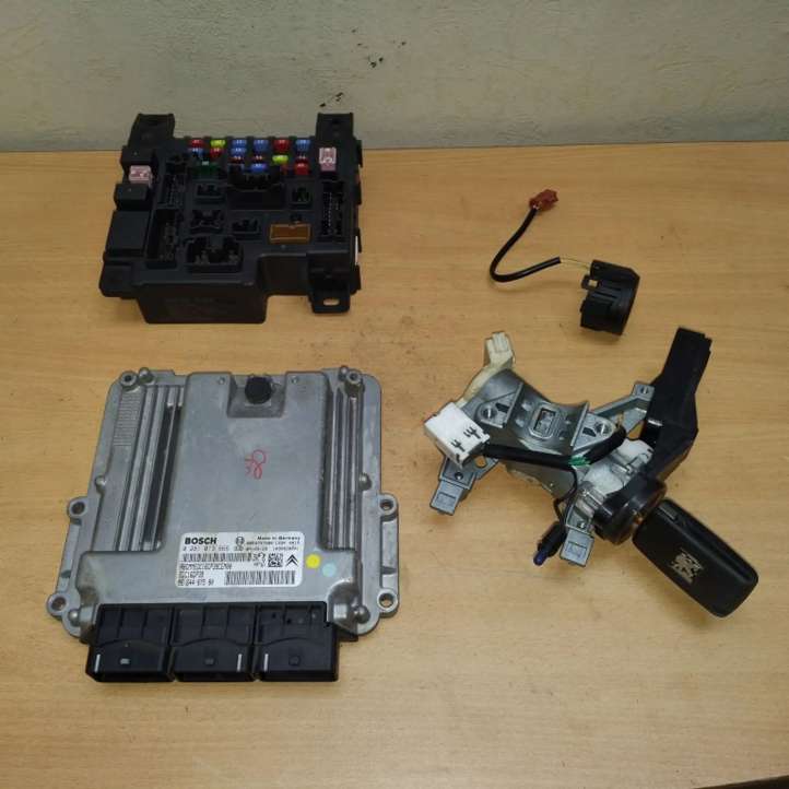 0281013666 Peugeot 4007 Galios (ECU) modulis