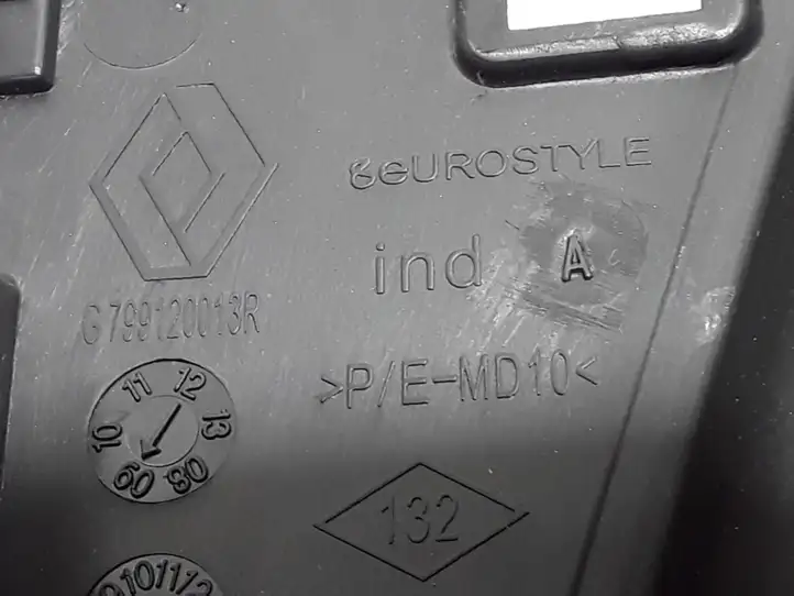 Renault Scenic III -  Grand scenic III (2009 - 2016)  799120013R Боковая отделка (у окна)