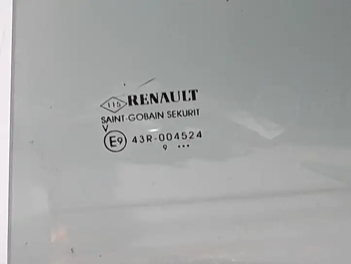Renault Kadjar (2018 - ) Стекло задней двери — фото 4