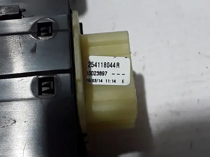 Renault Clio IV (2012 - 2019) 254118044R Кнопка стеклоподъемников — фото 2