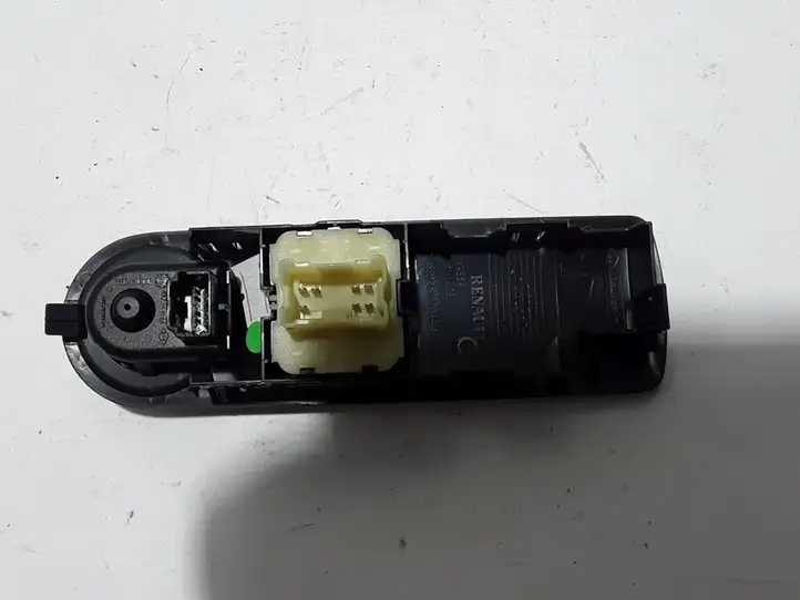 Renault Clio IV (2012 - 2019) 254118044R Кнопка стеклоподъемников — фото 3