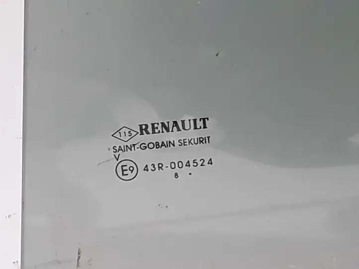 Renault Kadjar (2018 - ) 823016746R Стекло задней двери — фото 2
