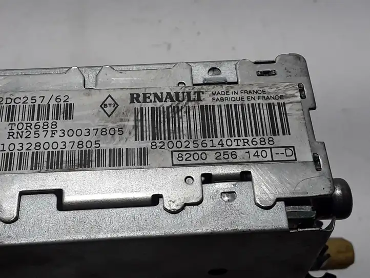Renault Megane III (2009 - 2016) 8200256140 Магнитола / мультимедийная система — фото 2