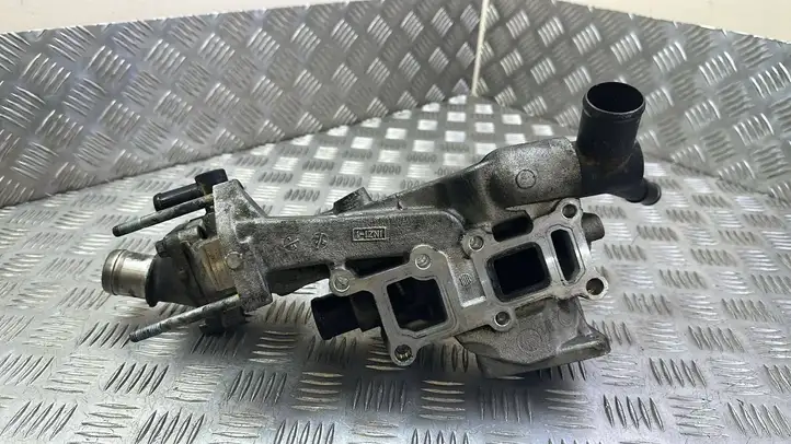 Kia Sportage    Термостат EGR