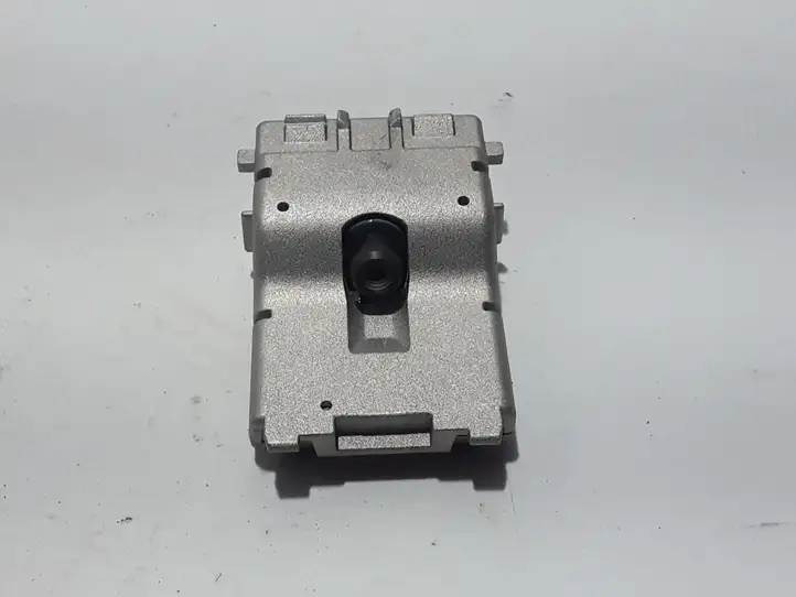 Chrysler Pacifica (2016 - ) 04672775AA Камера в лобовом стекле — фото 1