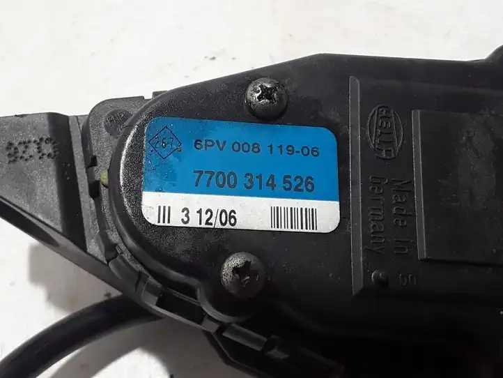Renault Master II (2004 - 2010) 7700314526 Педаль акселератора — фото 3